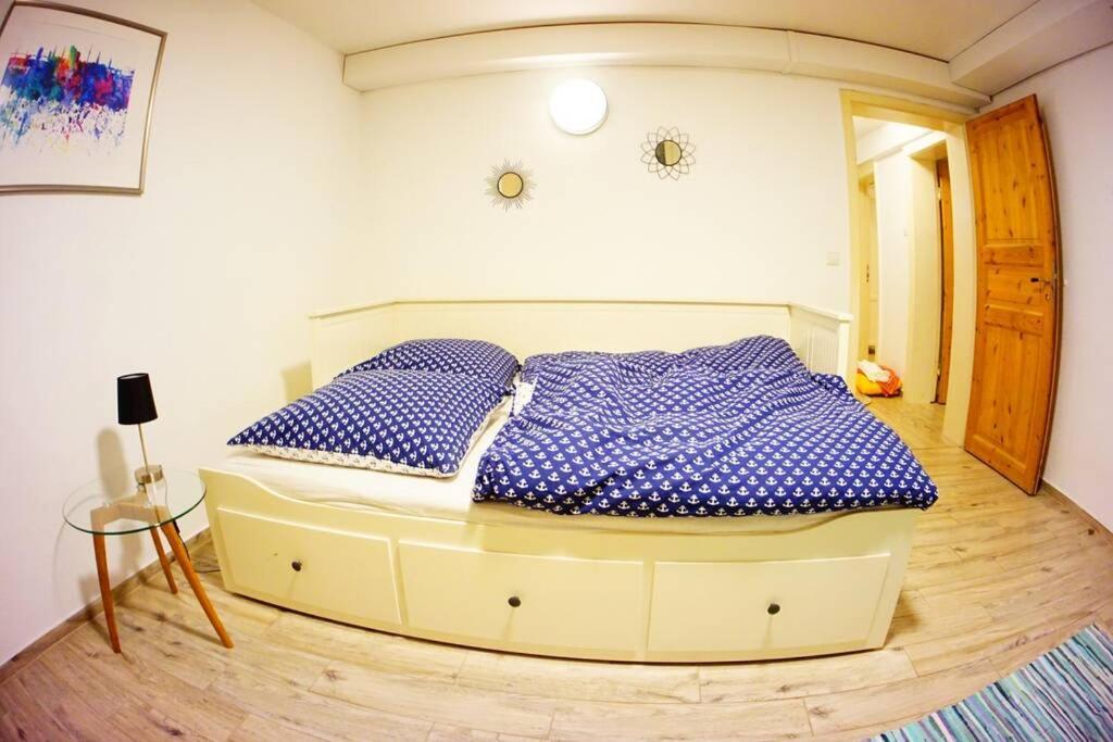 Gemuetliche 3-zkb Wc Souterrainwohnung In Bestlage