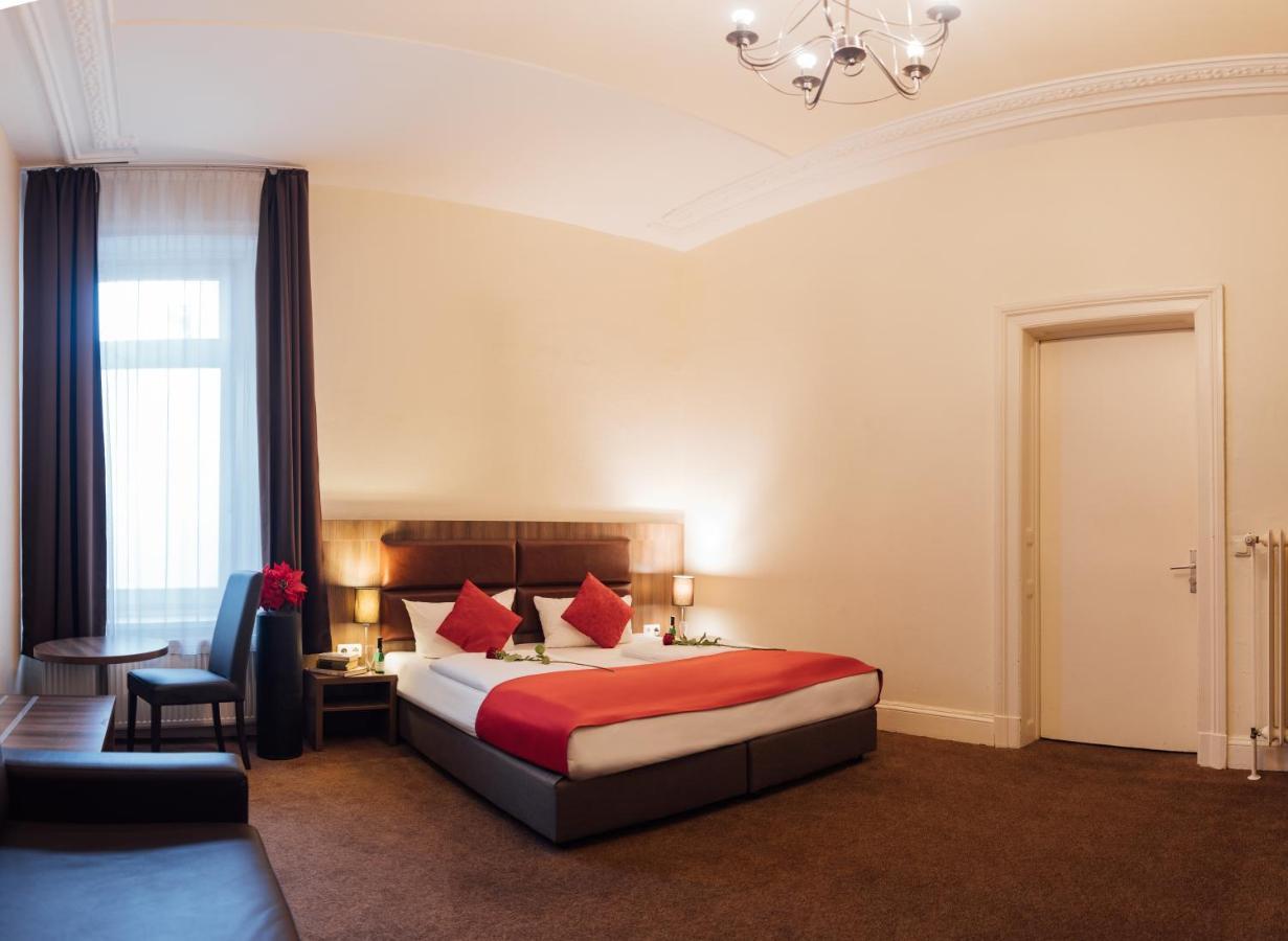 Koenigshof Hotel 3*