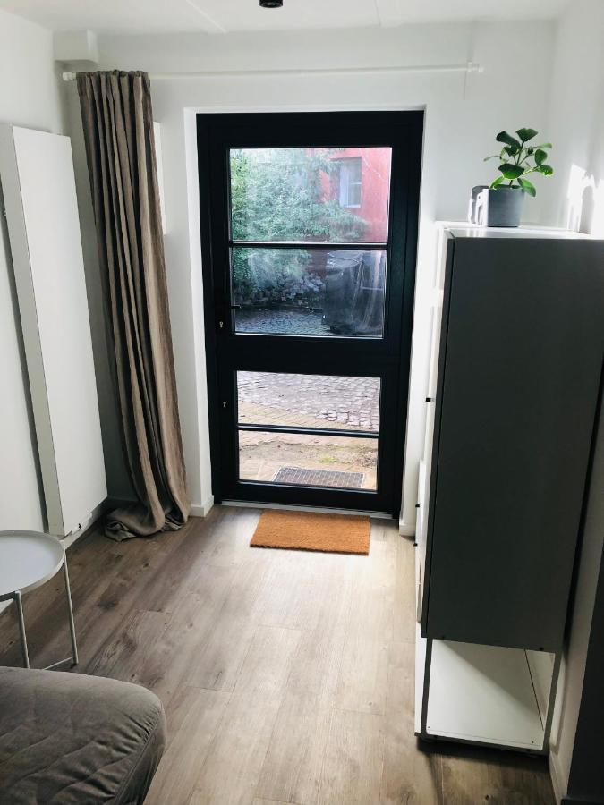 Bezaubernde Gastesuite Mit Terrasse Im Hinterhof Apartment