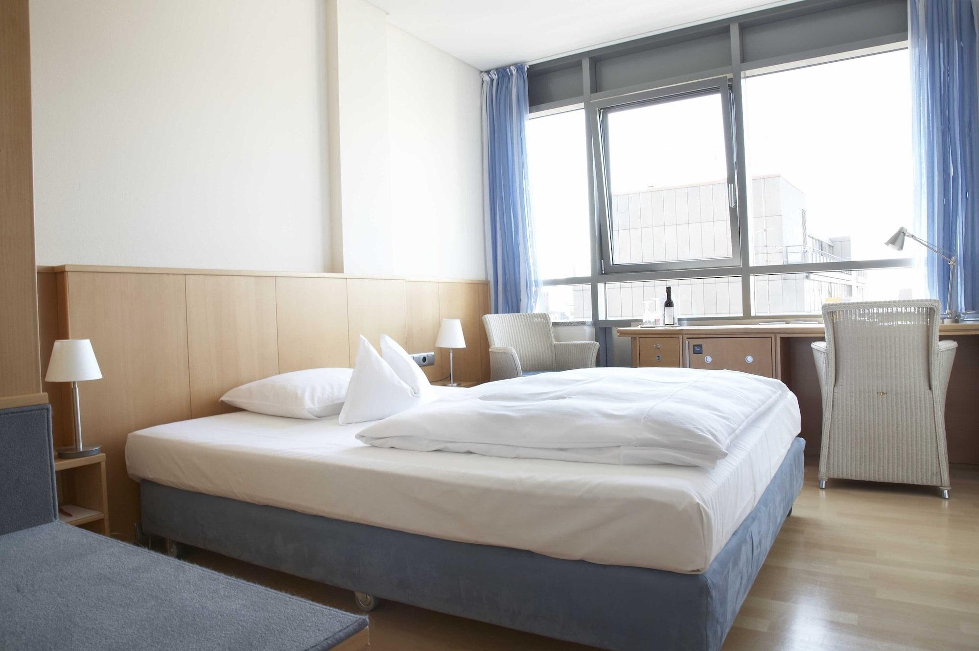Hotel Baseler Hof 4*