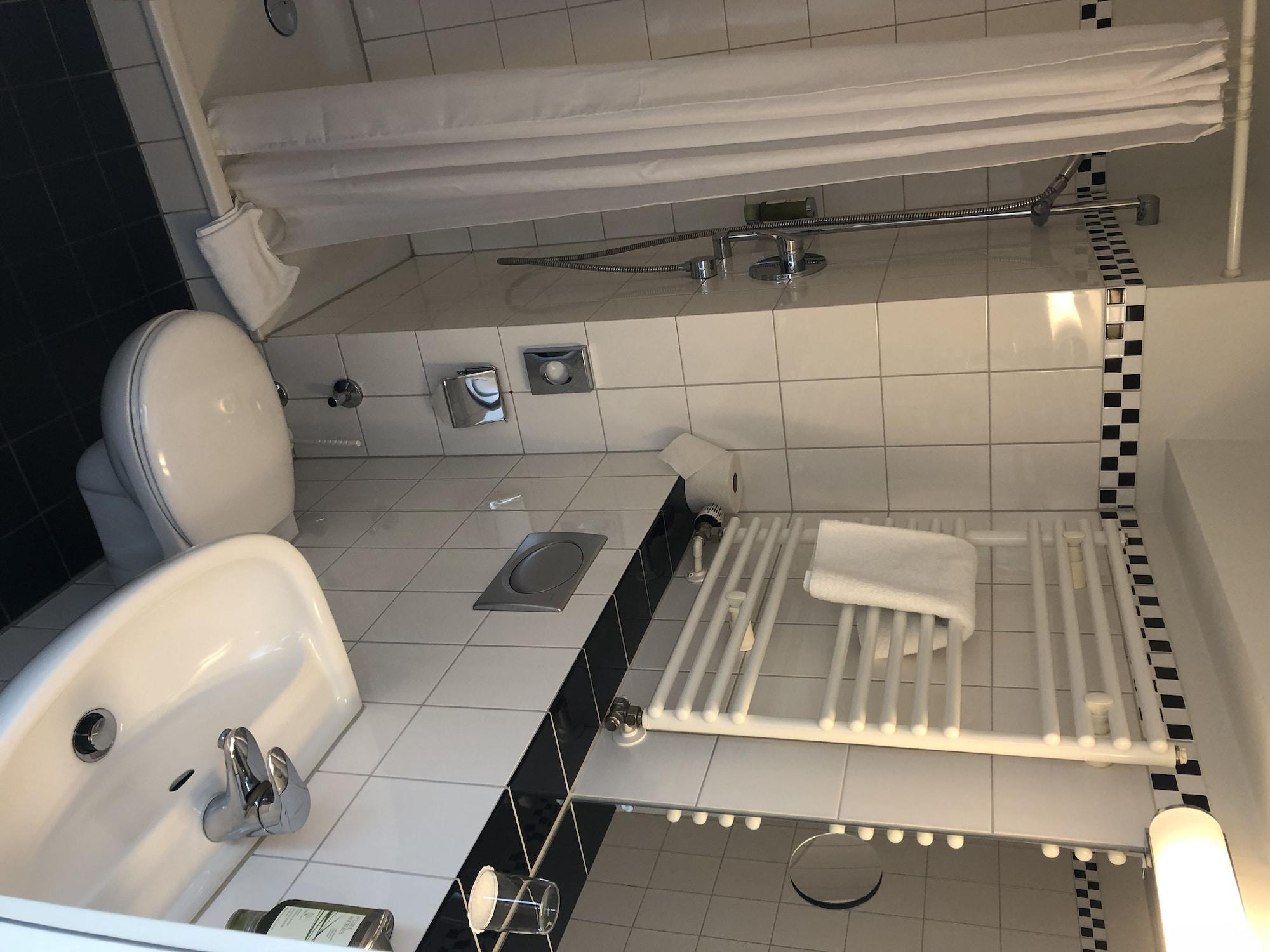 Cityhotel Monopol Hotel 3*