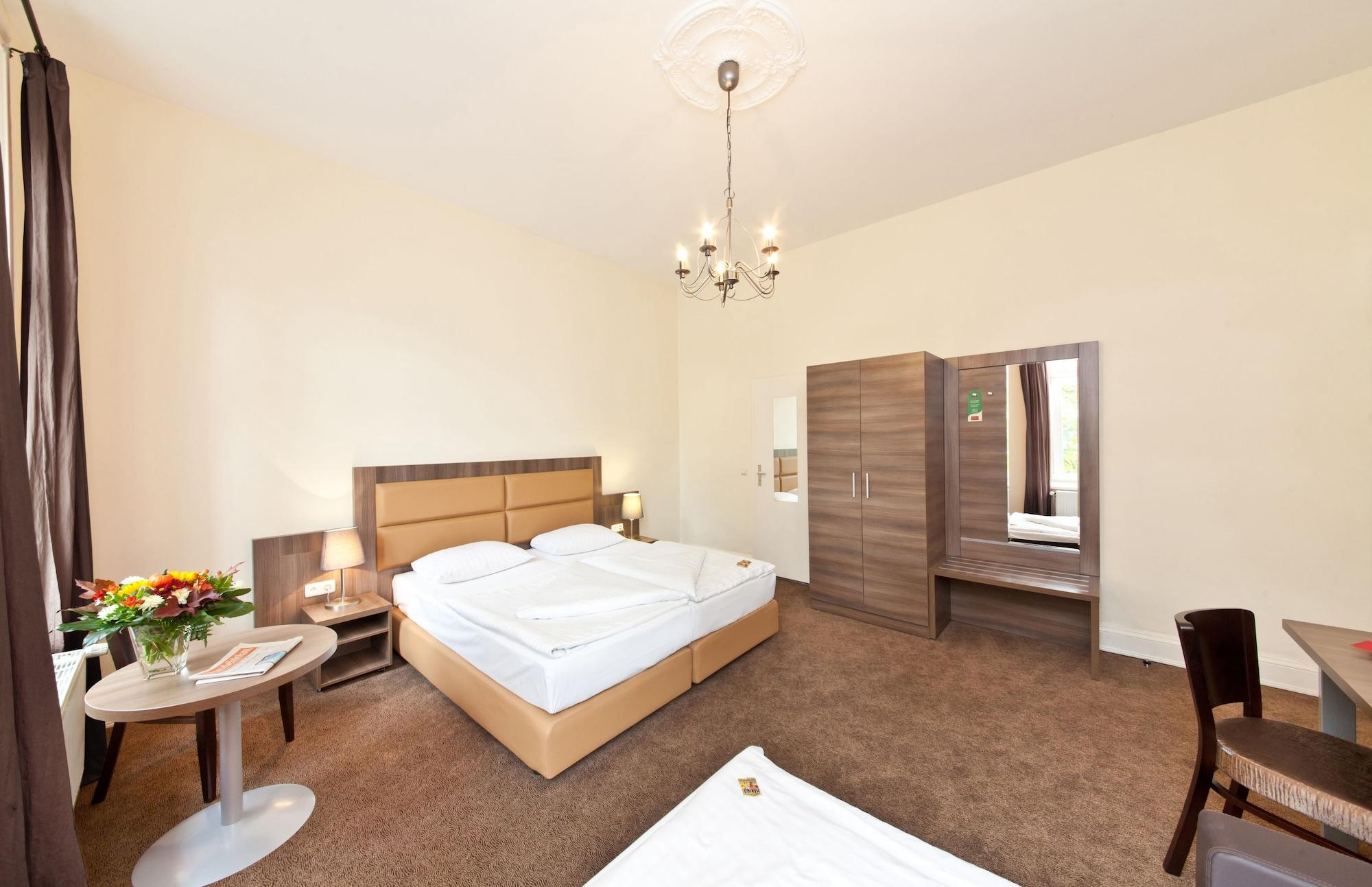 Koenigshof Hotel 3*