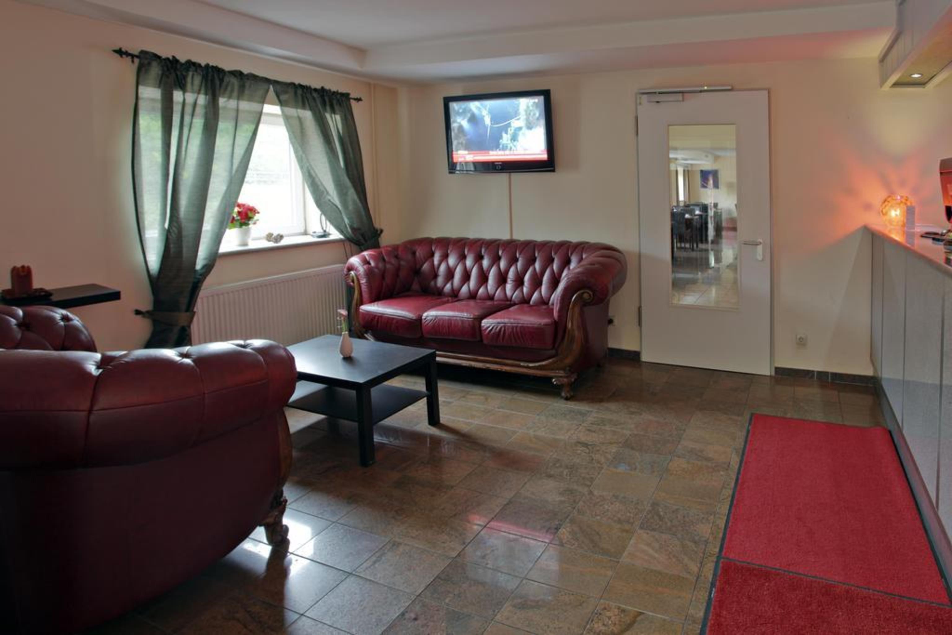 Hotel Plaza Moorfleet 3*