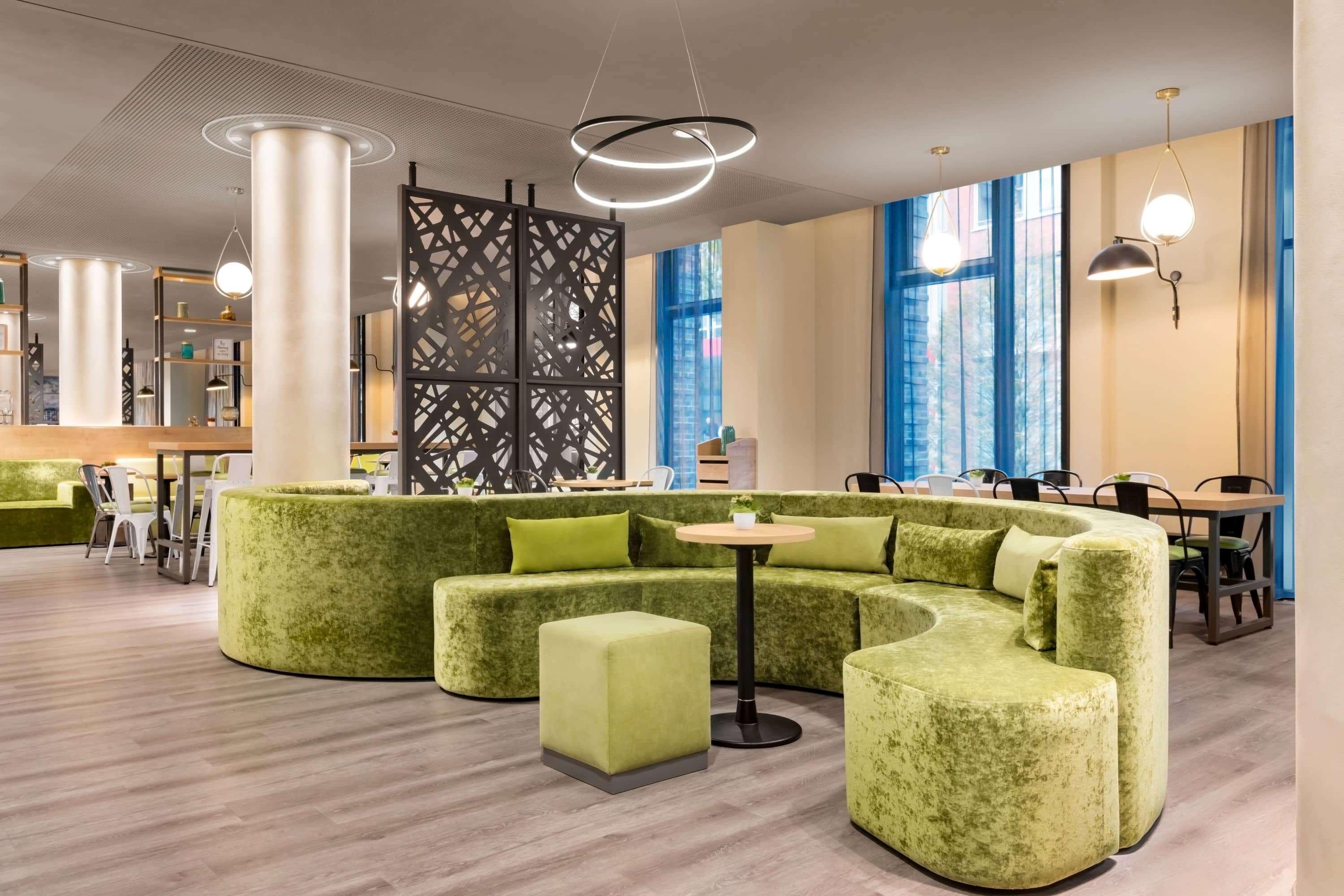 Super 8 By Wyndham Mitte Hotel