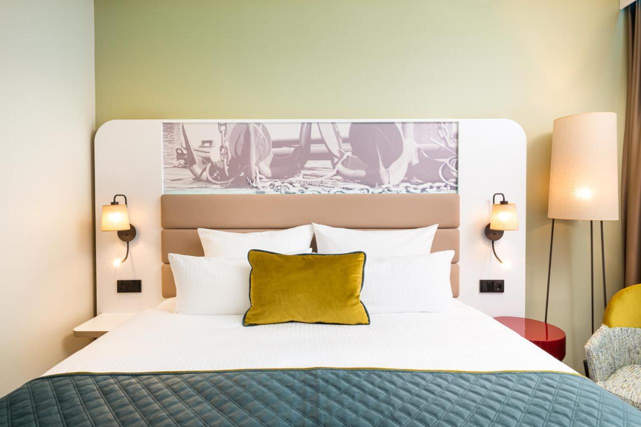 Leonardo Altona 4*