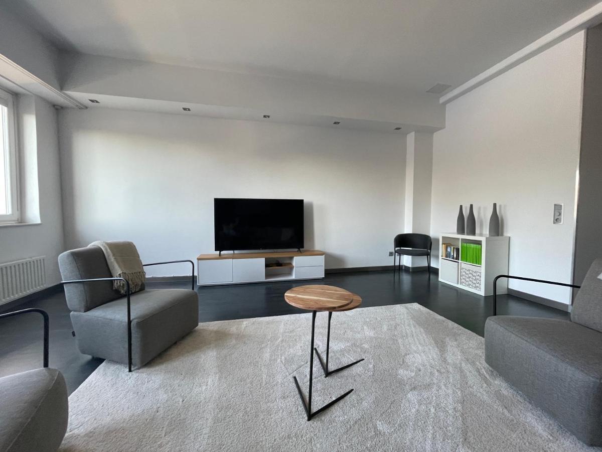 Truretreats Design Loft Fuer 8 Personen I Riesige Kueche I Echarger I 65z Smarttv I 150qm Apartment
