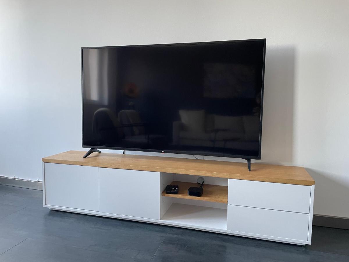 Apartment Truretreats Design Loft Fuer 8 Personen I Riesige Kueche I Echarger I 65z Smarttv I 150qm Hamburg
