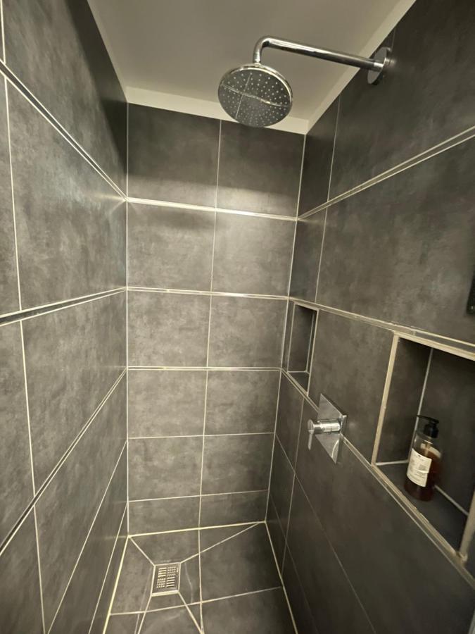 Truretreats Design Loft Fuer 8 Personen I Riesige Kueche I Echarger I 65z Smarttv I 150qm Apartment