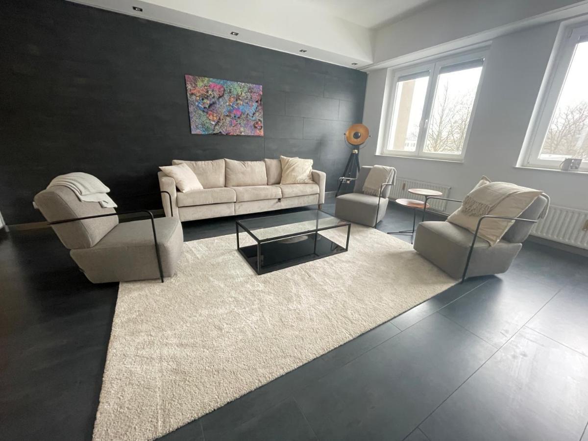 Apartment Truretreats Design Loft Fuer 8 Personen I Riesige Kueche I Echarger I 65z Smarttv I 150qm