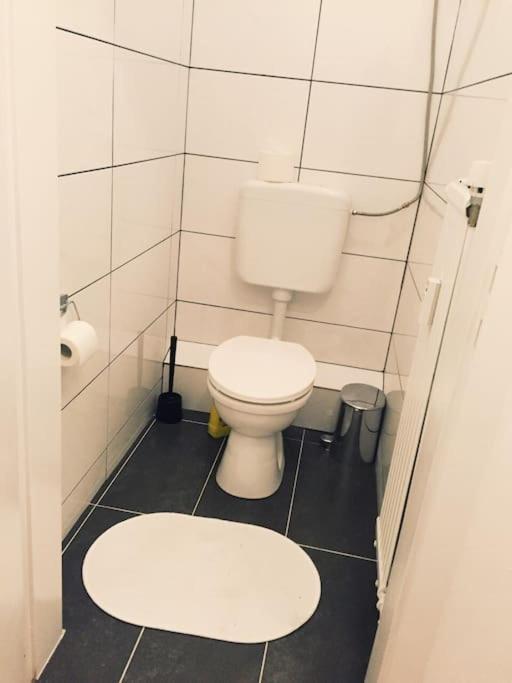 Sued- 5 Zimmer_15 Personen _ Komplett_eingerichtet Apartment