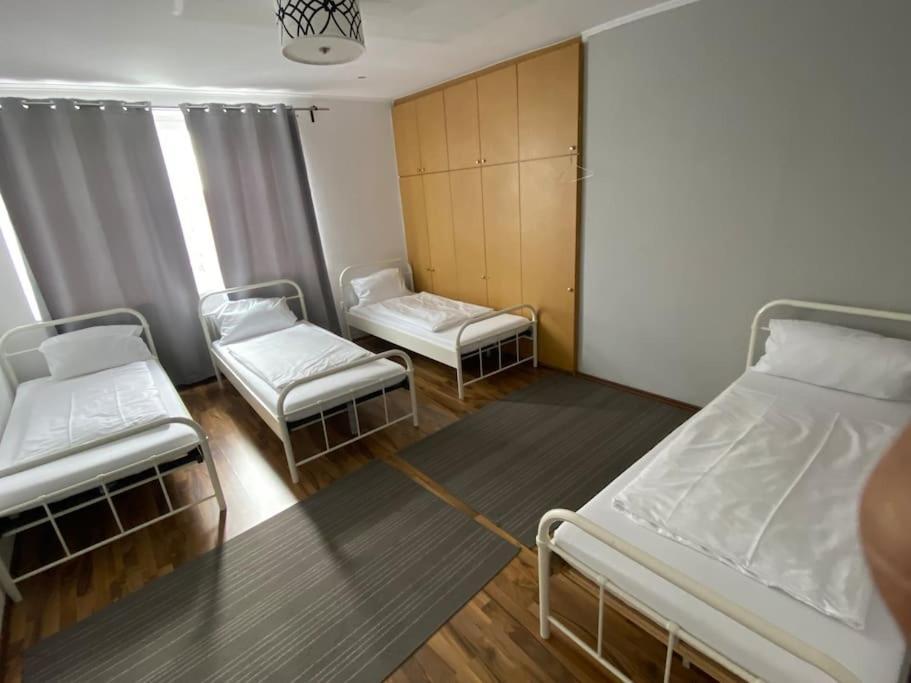 Sued- 5 Zimmer_15 Personen _ Komplett_eingerichtet Hamburg