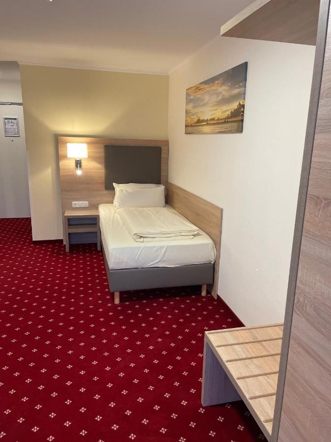 Harburger Hof 3*