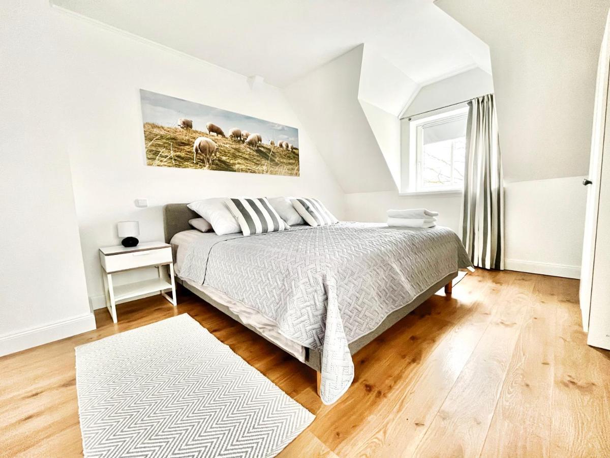 Holiday home Haus Am Deich 47 Stilvolles An Der Elbe In Stadtnaehe