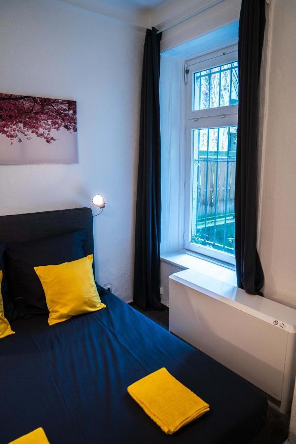 Spacious 3 Bedroom *