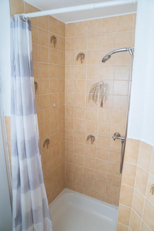 Spacious 3 Bedroom *