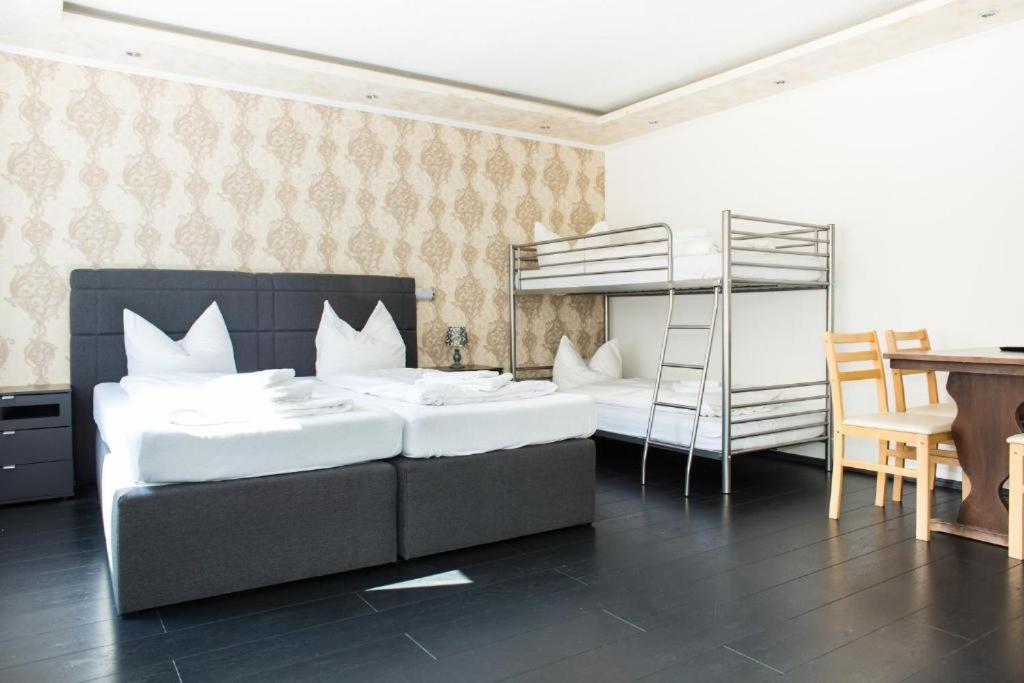 Dein Hotel