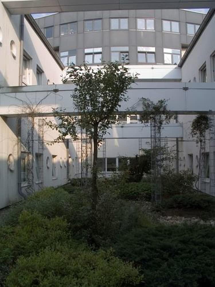 Egon City Hotel