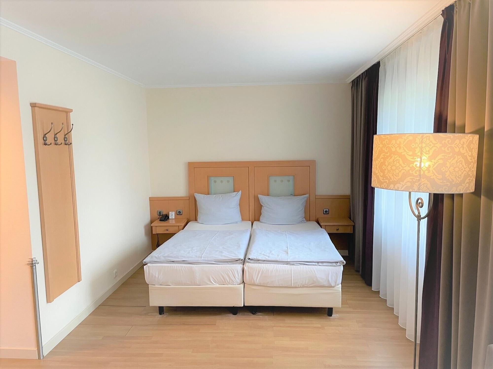 Park Am Berliner Tor 4*