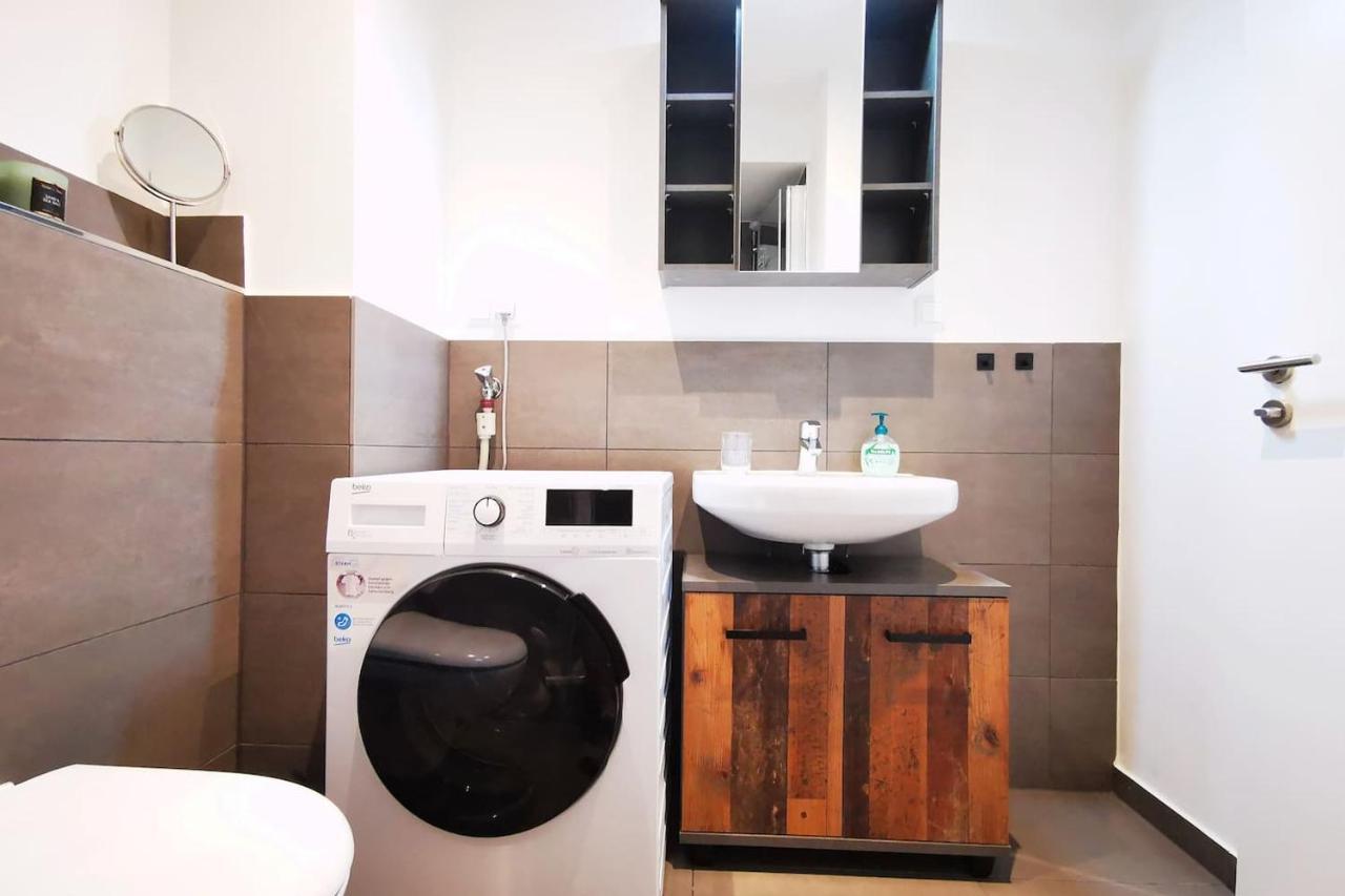 Hh 01 By Rockchair - Superhost Status - Modernes Mit Sonnigem Balkon & Premium Boxspringbetten In Winterhude - Geheimtipp Apartment Hamburg