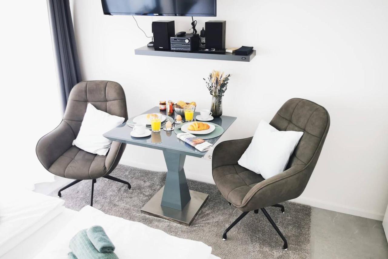 Apartment Hh 01 By Rockchair - Superhost Status - Modernes Mit Sonnigem Balkon & Premium Boxspringbetten In Winterhude - Geheimtipp