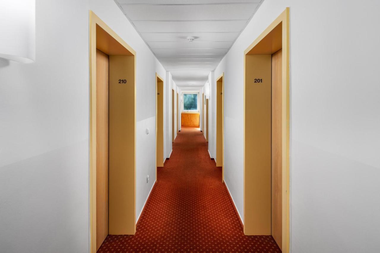 Hotel Academy Boardinghouse *