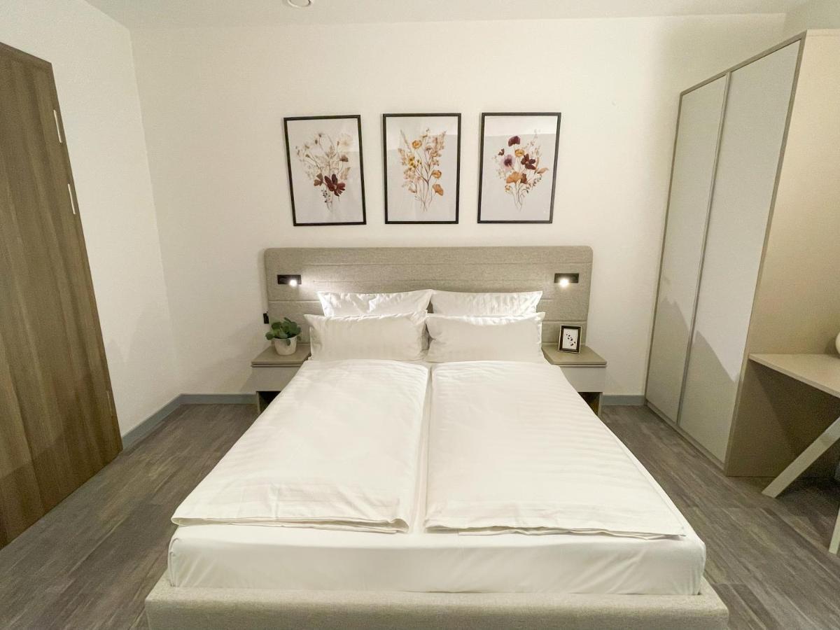 Hotel Arus *