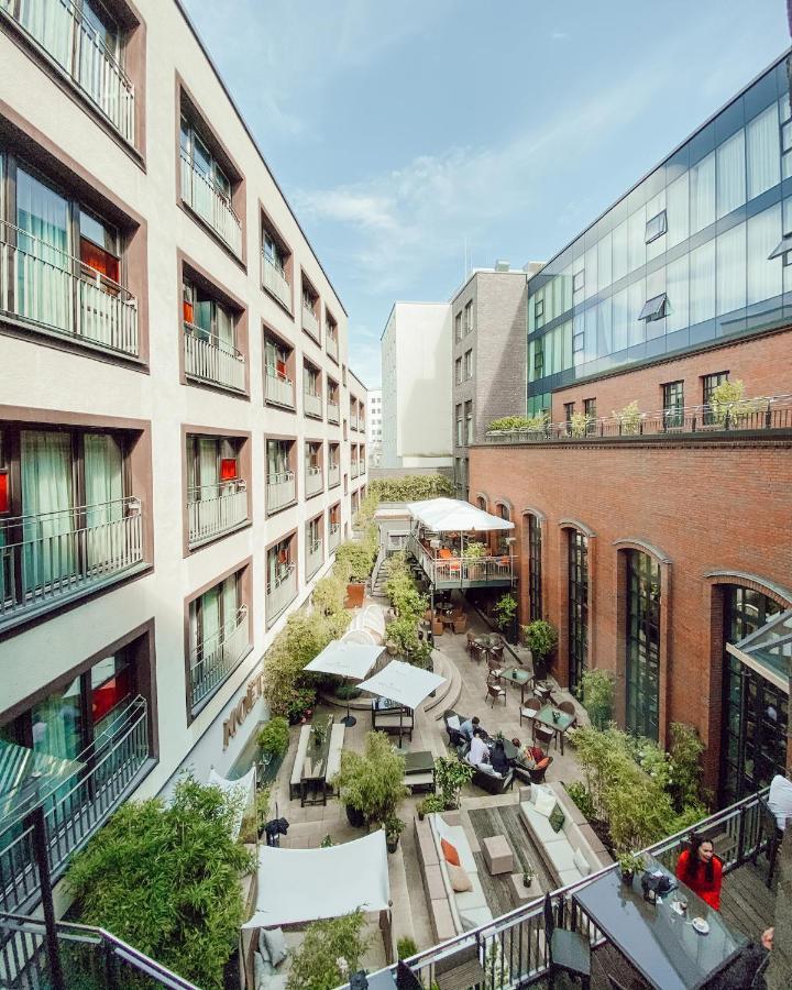 Hotel East