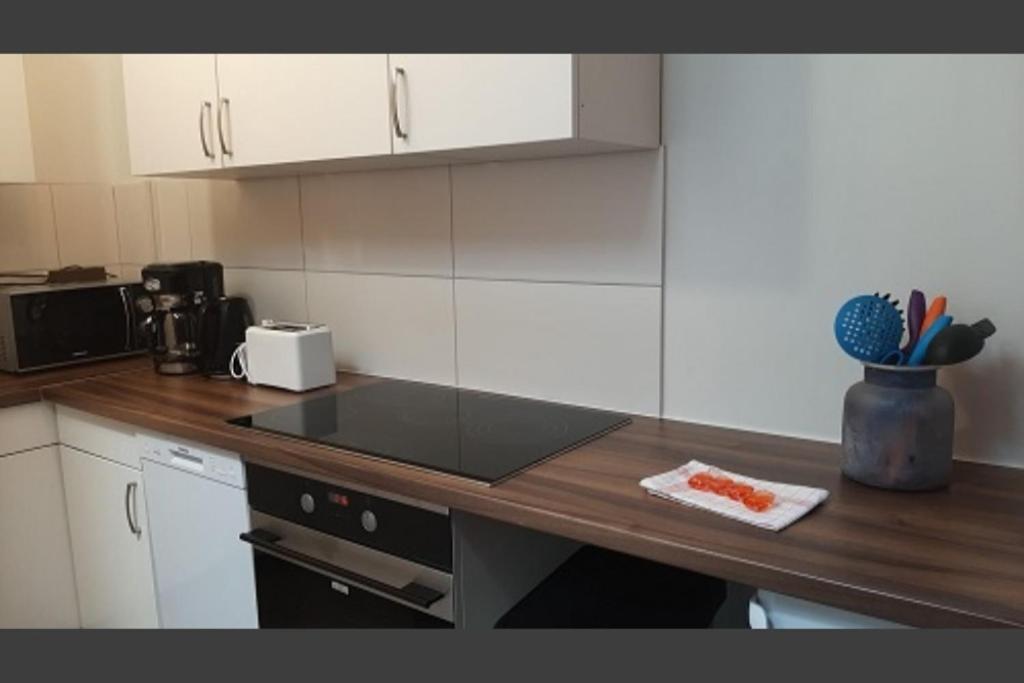 Studio-apartment Rockabilly 45 Citynah 60er Style * Hamburg-Harburg