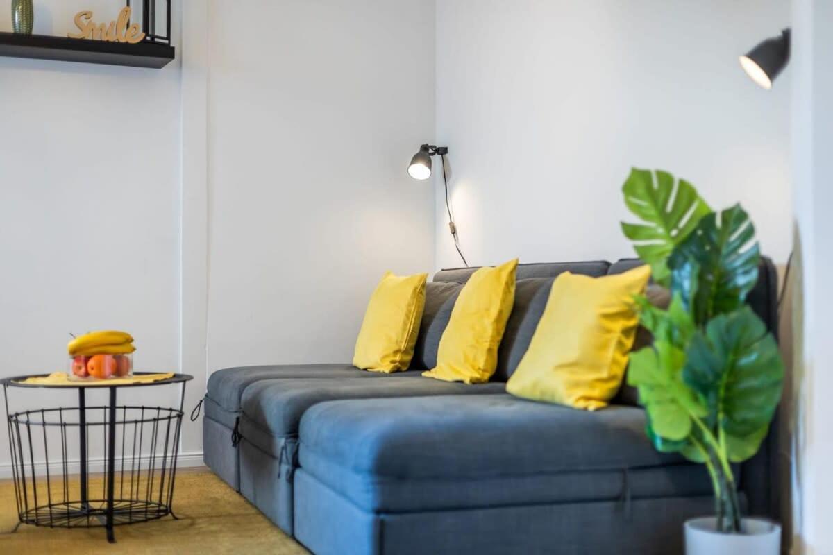 1 Schulterblatt-apartments For 6 * Hamburg