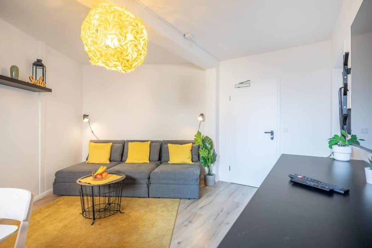 Apartment 1 Schulterblatt-apartments For 6 *