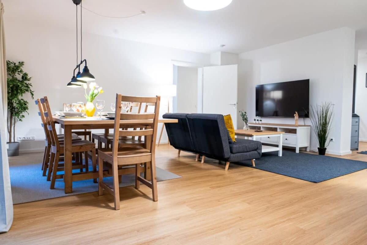 Four Bedroom In Urban Location *