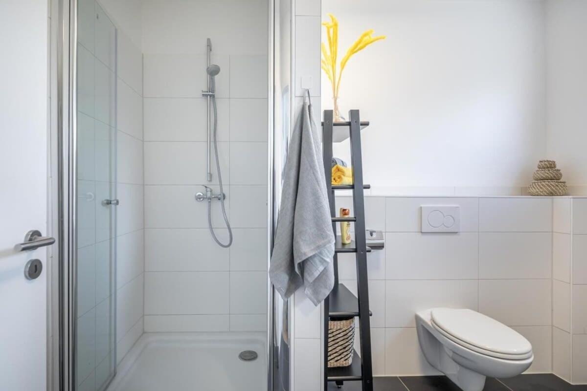 Apartment Modern For 6 Close To The Schanzenviertel - Unit 2 *
