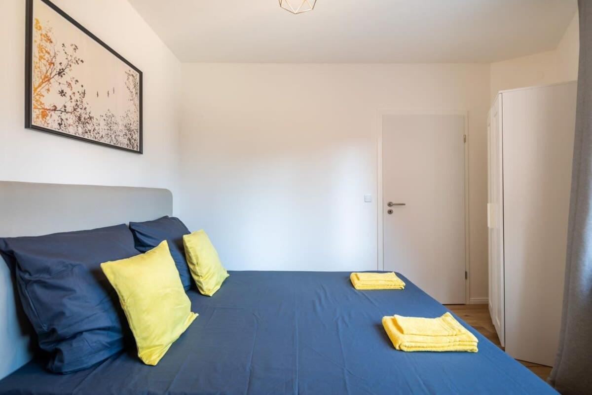 Apartment 1 Schulterblatt-apartments For 6 Hamburg