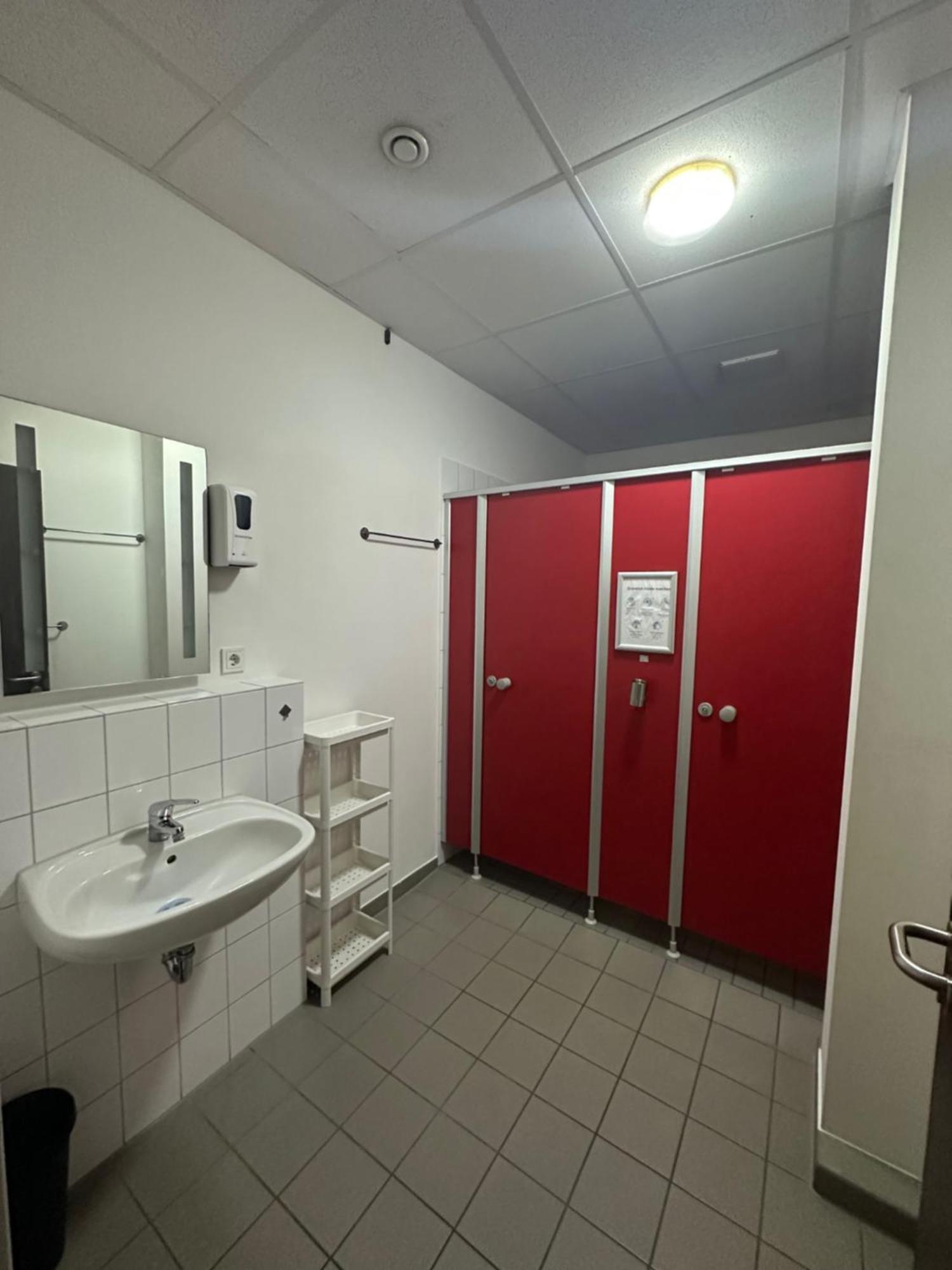 Arena & Monteurzimmer *
