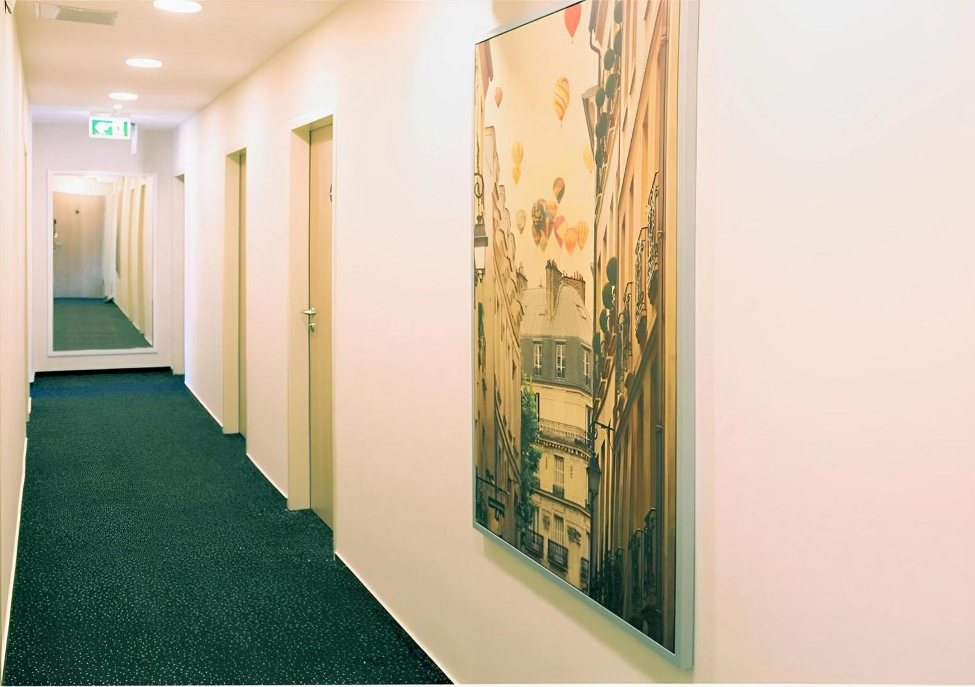 Hotel Sleephotels Hamburg-Harburg