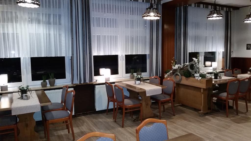 Hotel Deutsches Haus Francop 2*