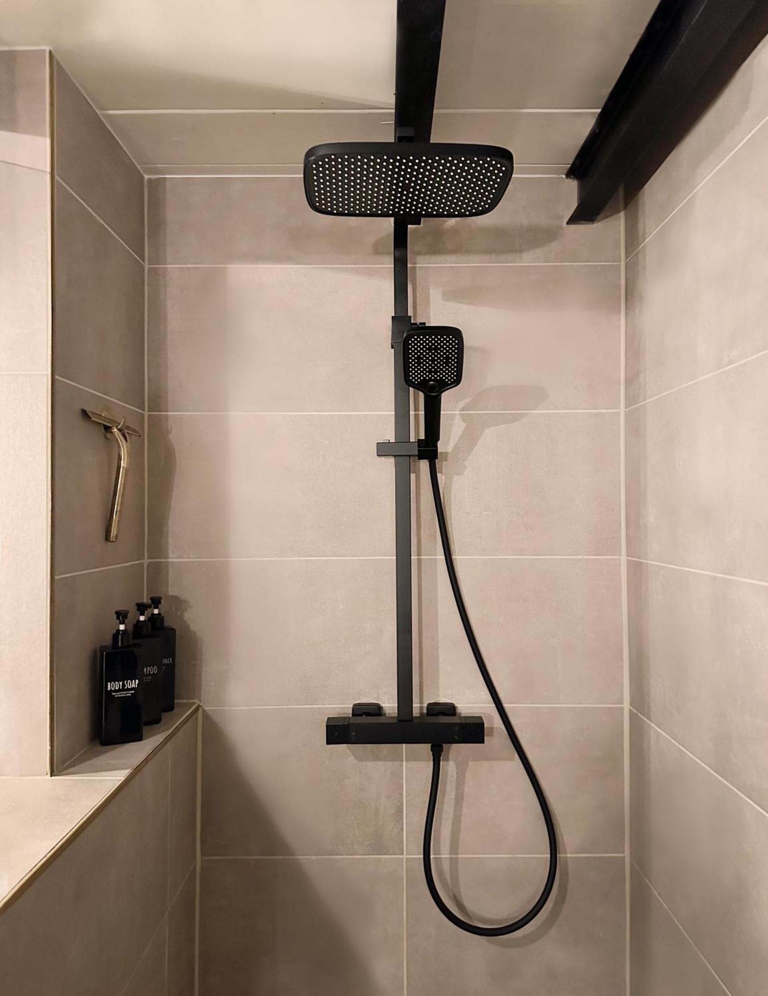 Black 4 Luxus In Alsternaehe Apartment