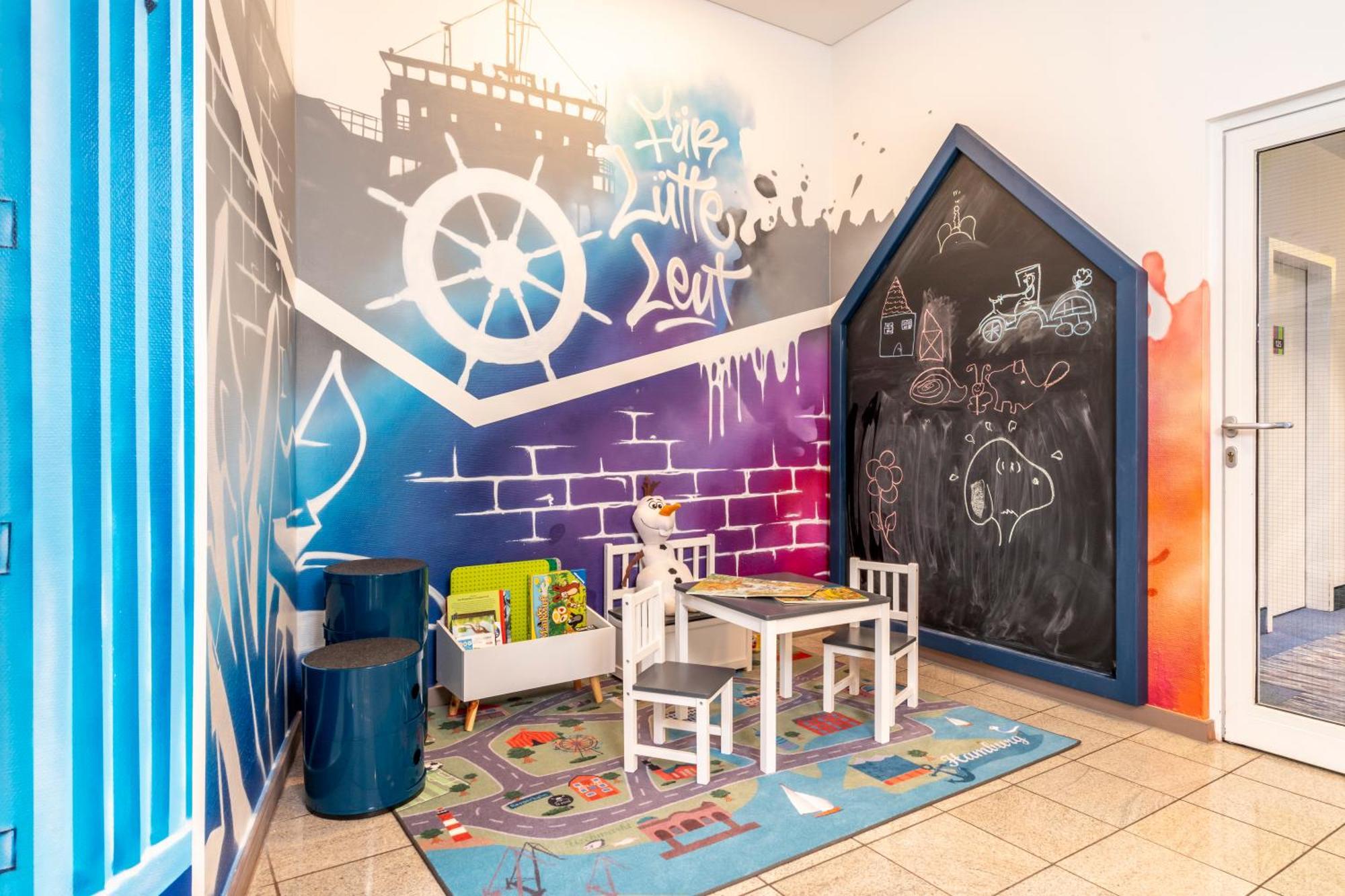 Ibis Styles Alster City Hotel 2*