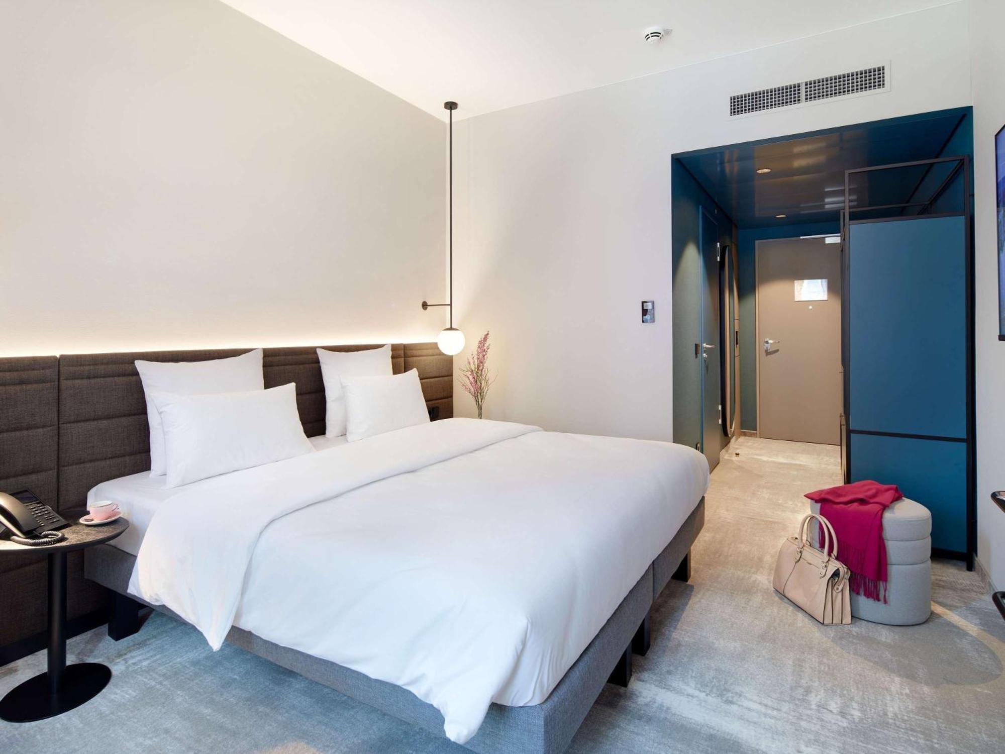Novotel Station Hotel *