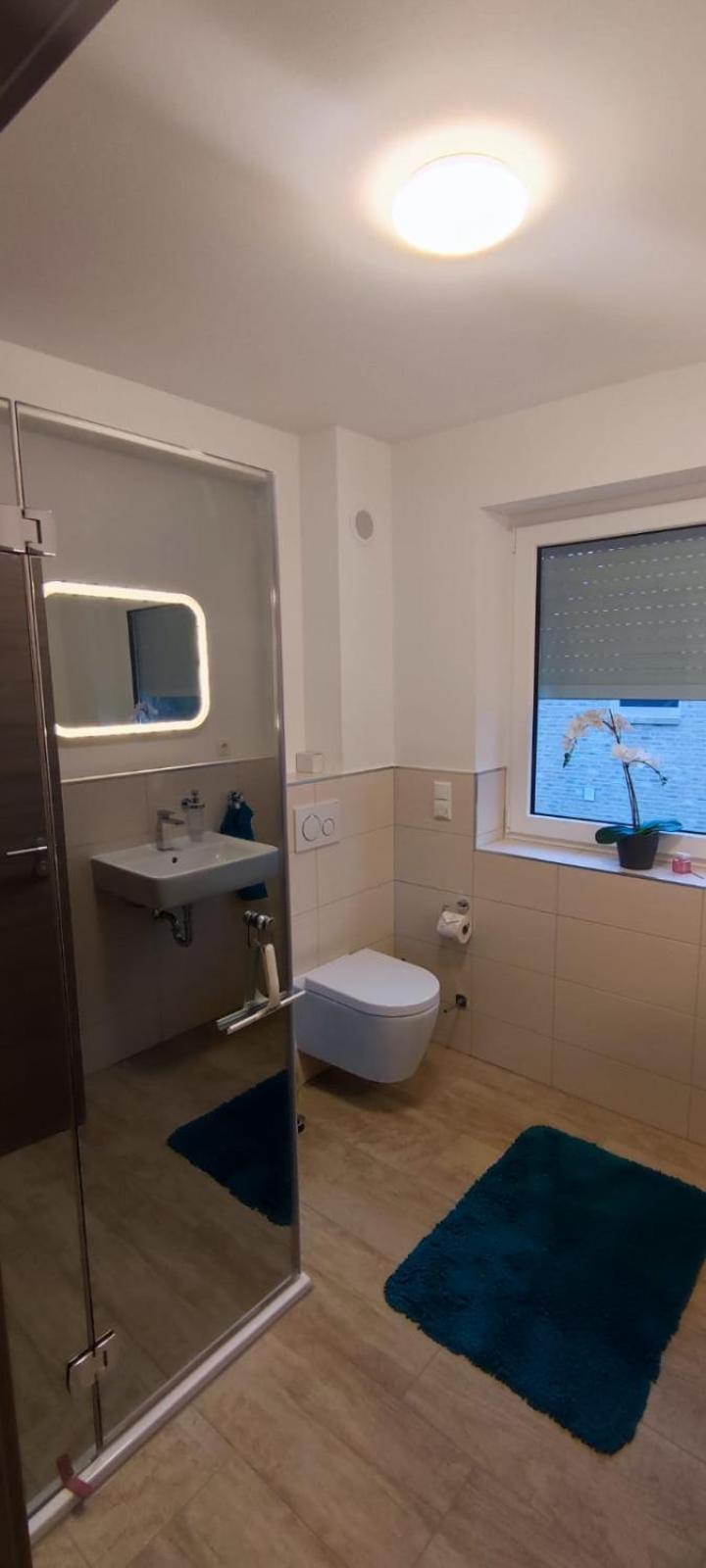 Apartment Haushaelfte Naehe Volksparkstadion In