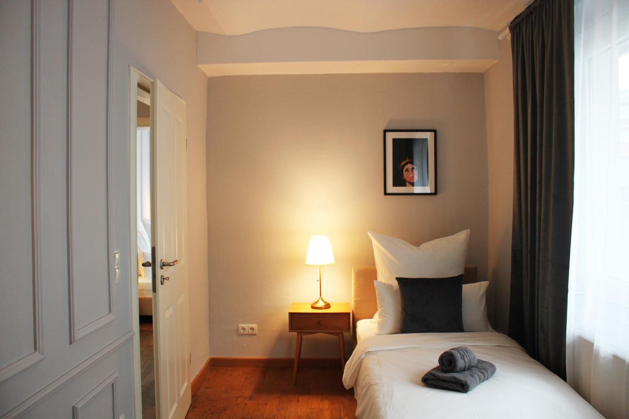 Appartement R B Family - 108 Qm Mit Dachterrasse - Badewanne & Dusche - Kostenloses Parken - 2 Schlafzimmer *