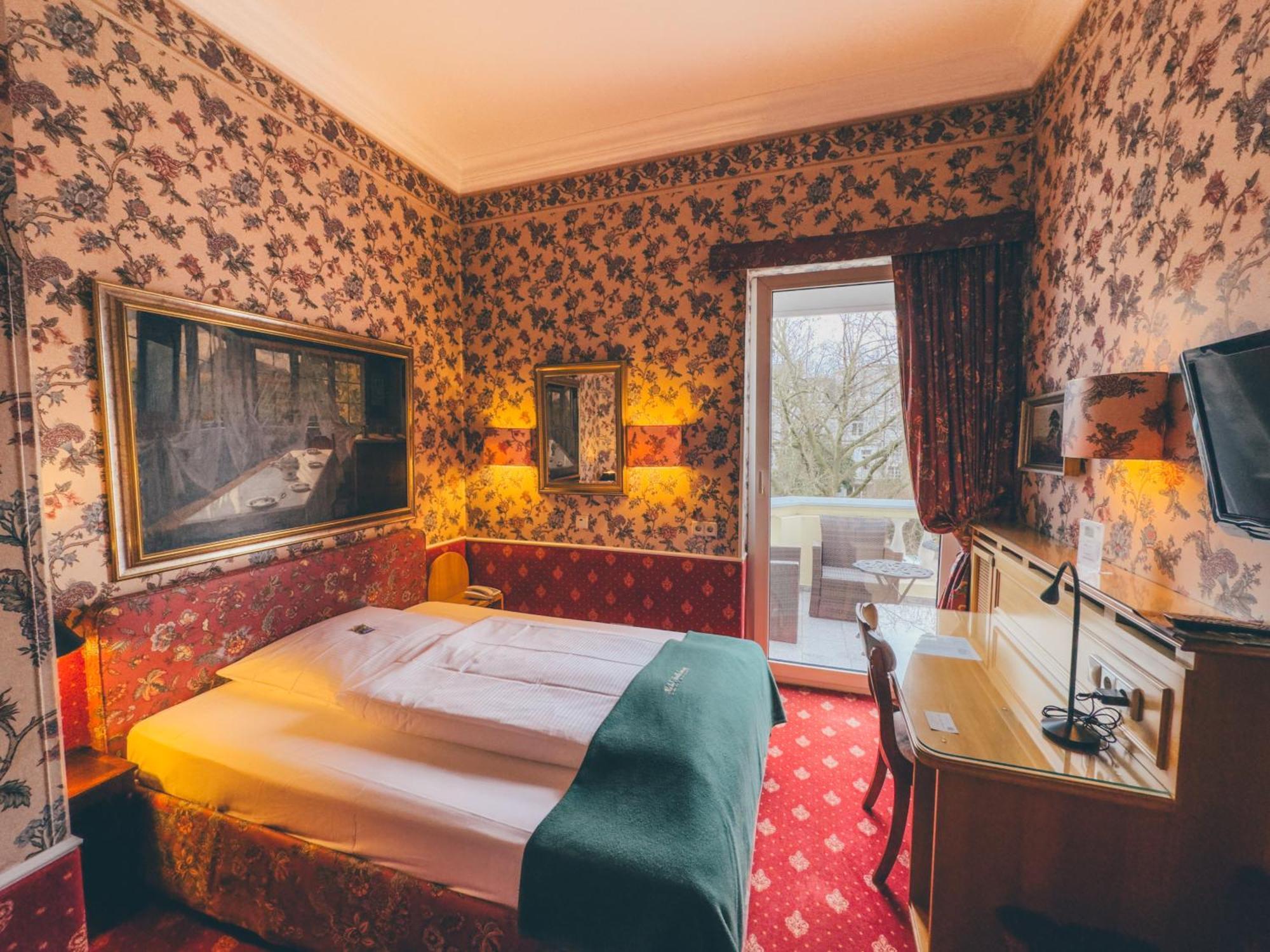 Mittelweg Hotel