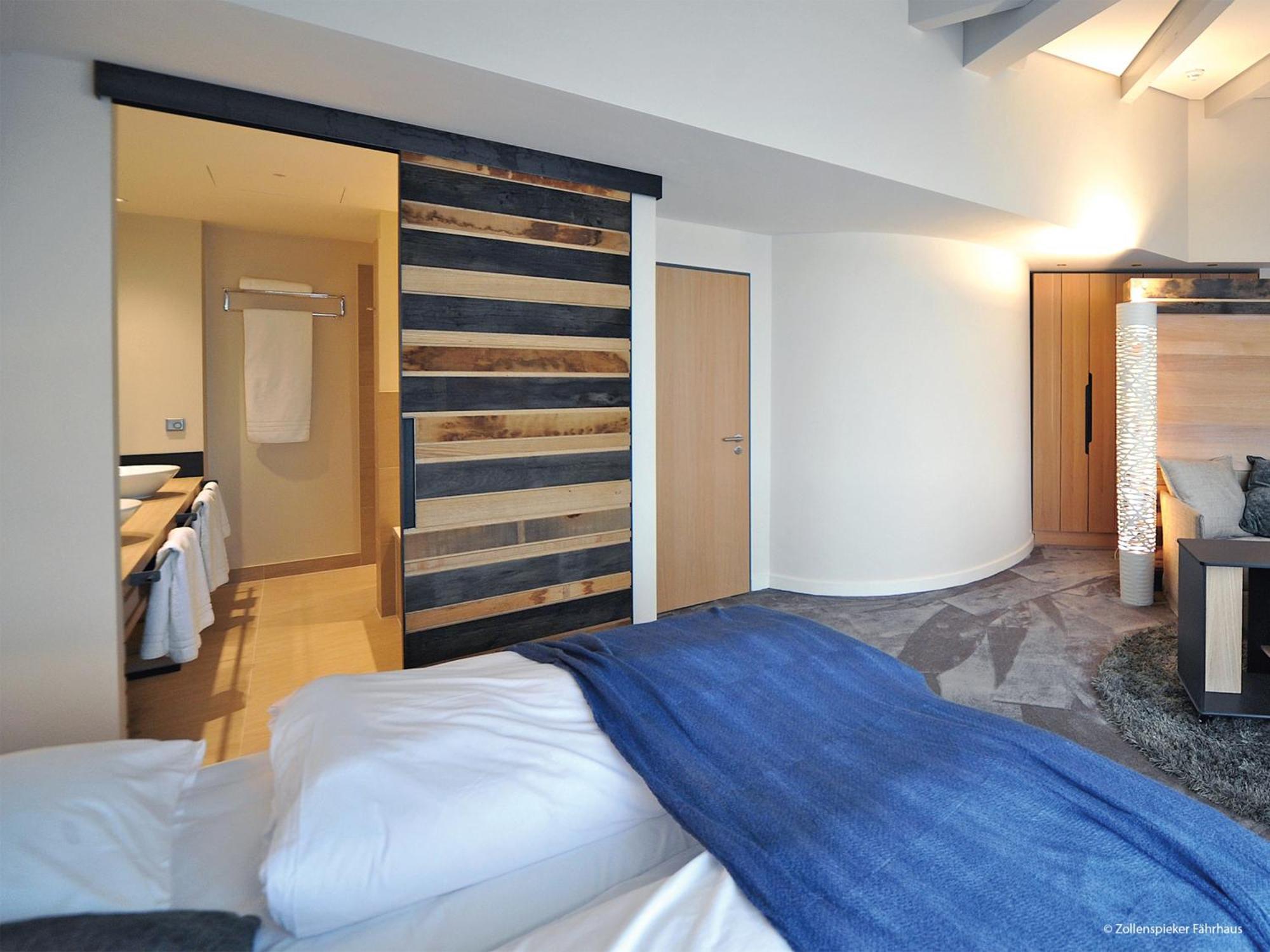 Zollenspieker Fahrhaus Hotel 4*