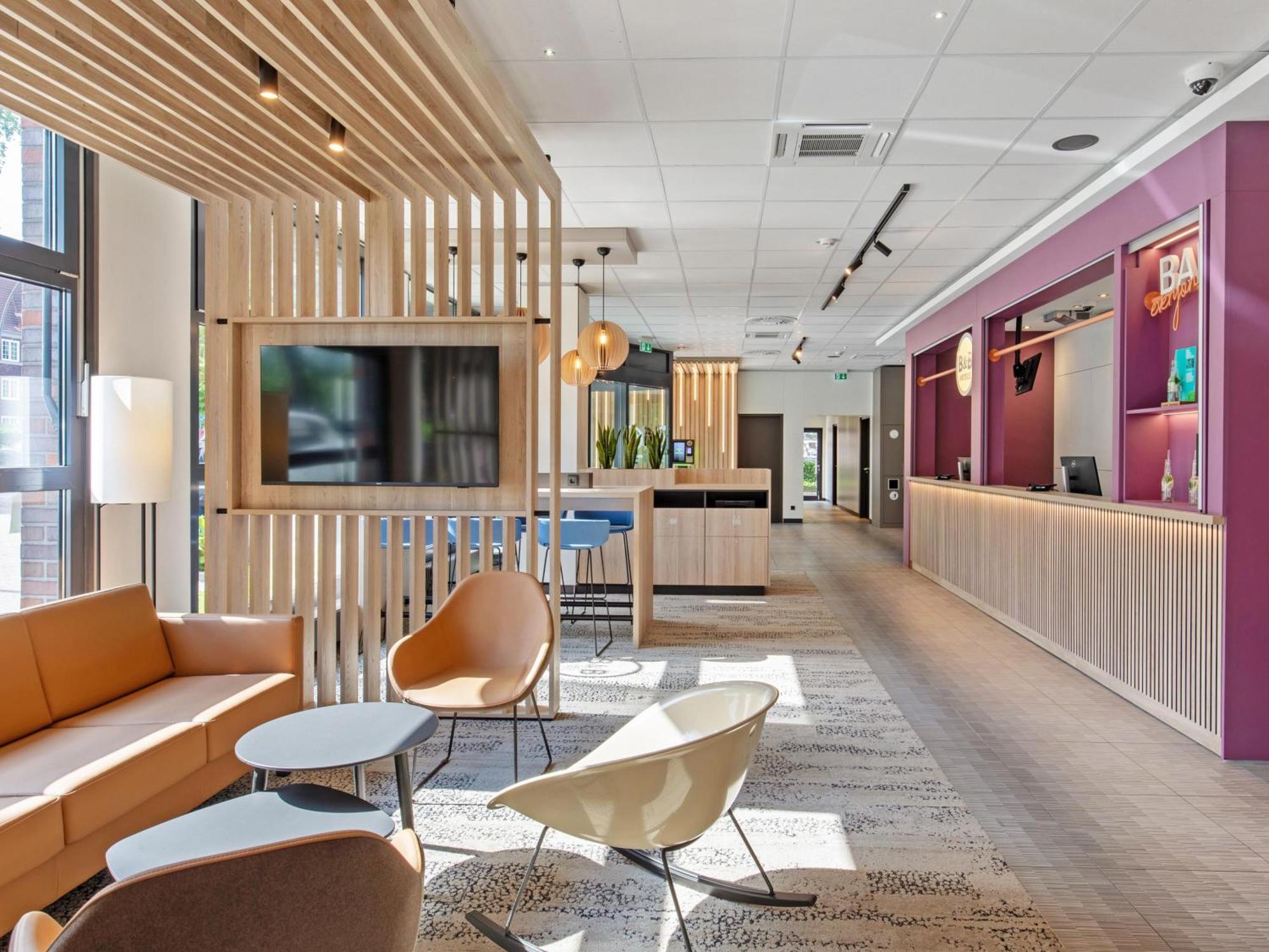 Hotel Ibis Airport 3*