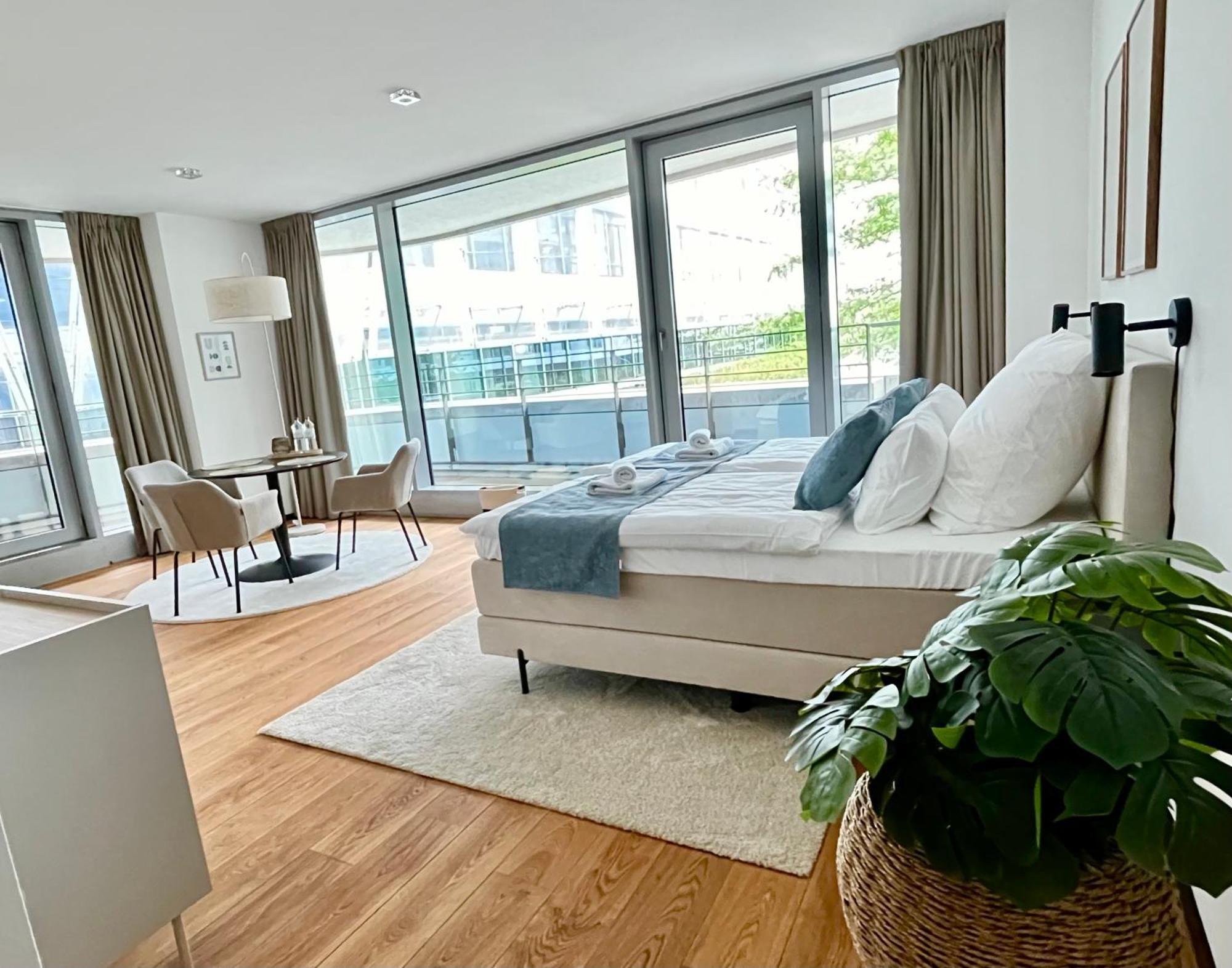 Come2stay Hafencity - Marco Polo Tower * Hamburg-Harburg
