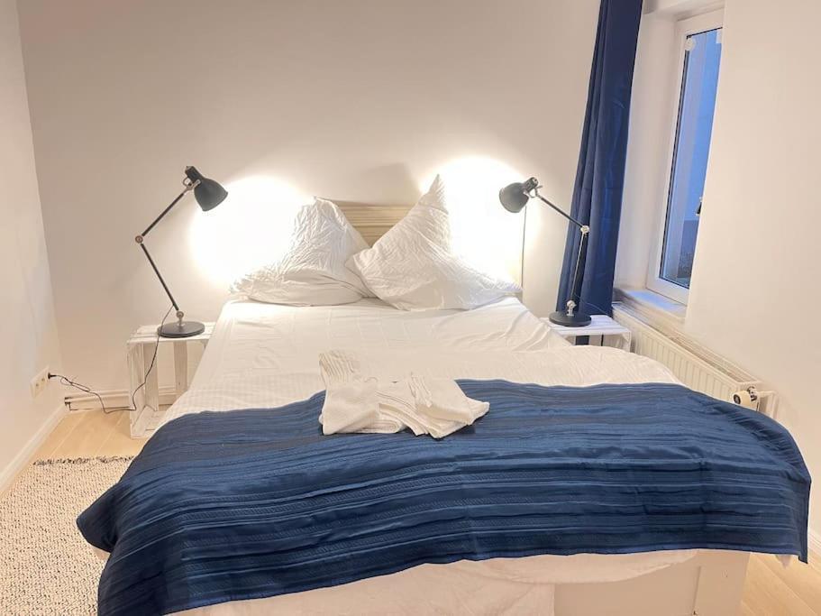 Appartement Gemuetliche, Grosse 6-zkb,eg-wohnung Im Herzen Eimsbuettels-2wc&2duschen