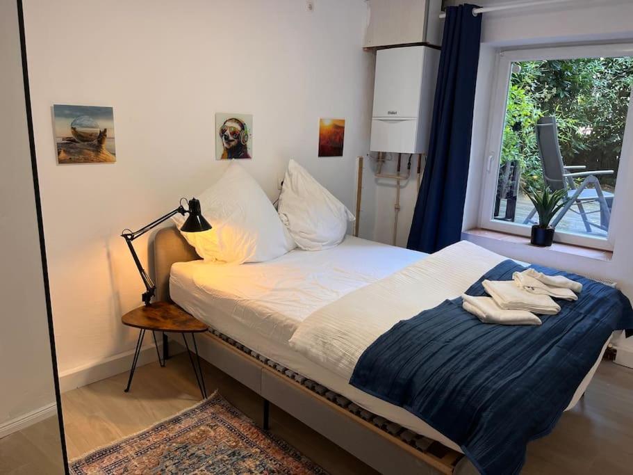 Gemuetliche, Grosse 6-zkb,eg-wohnung Im Herzen Eimsbuettels-2wc&2duschen