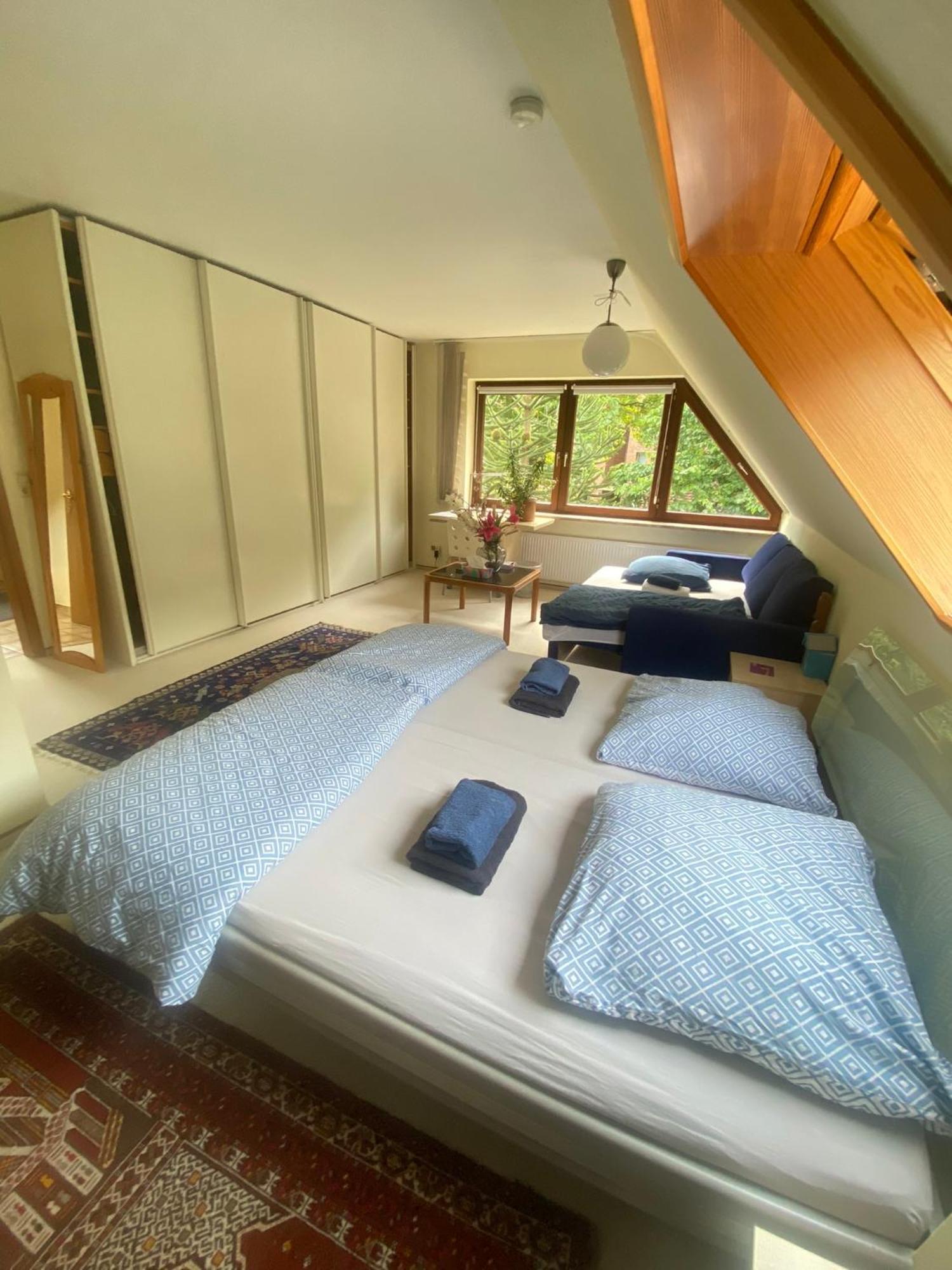 Gartenblick-oase: Obergeschosswohnung In *