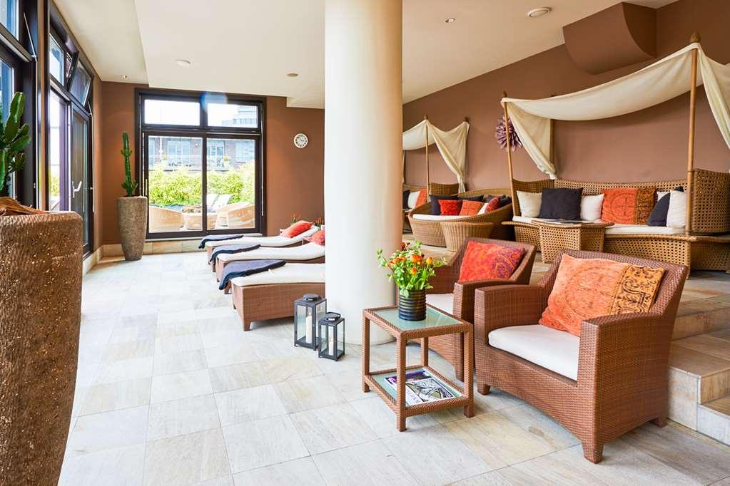 East Hotel 4*