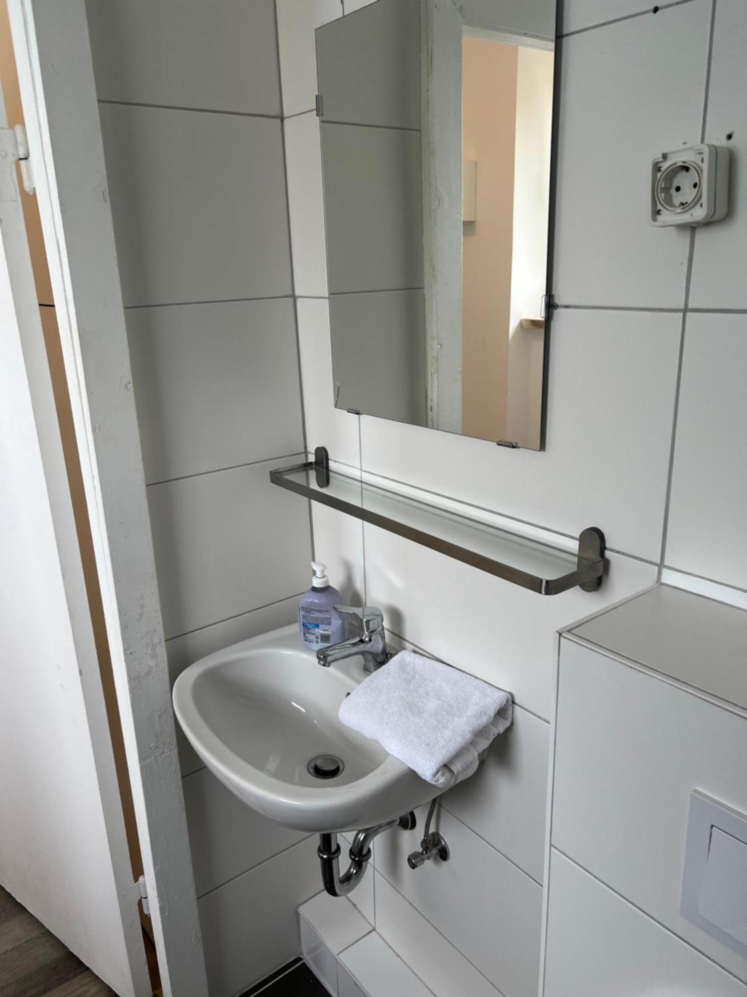 Zollhof Hotel 2*